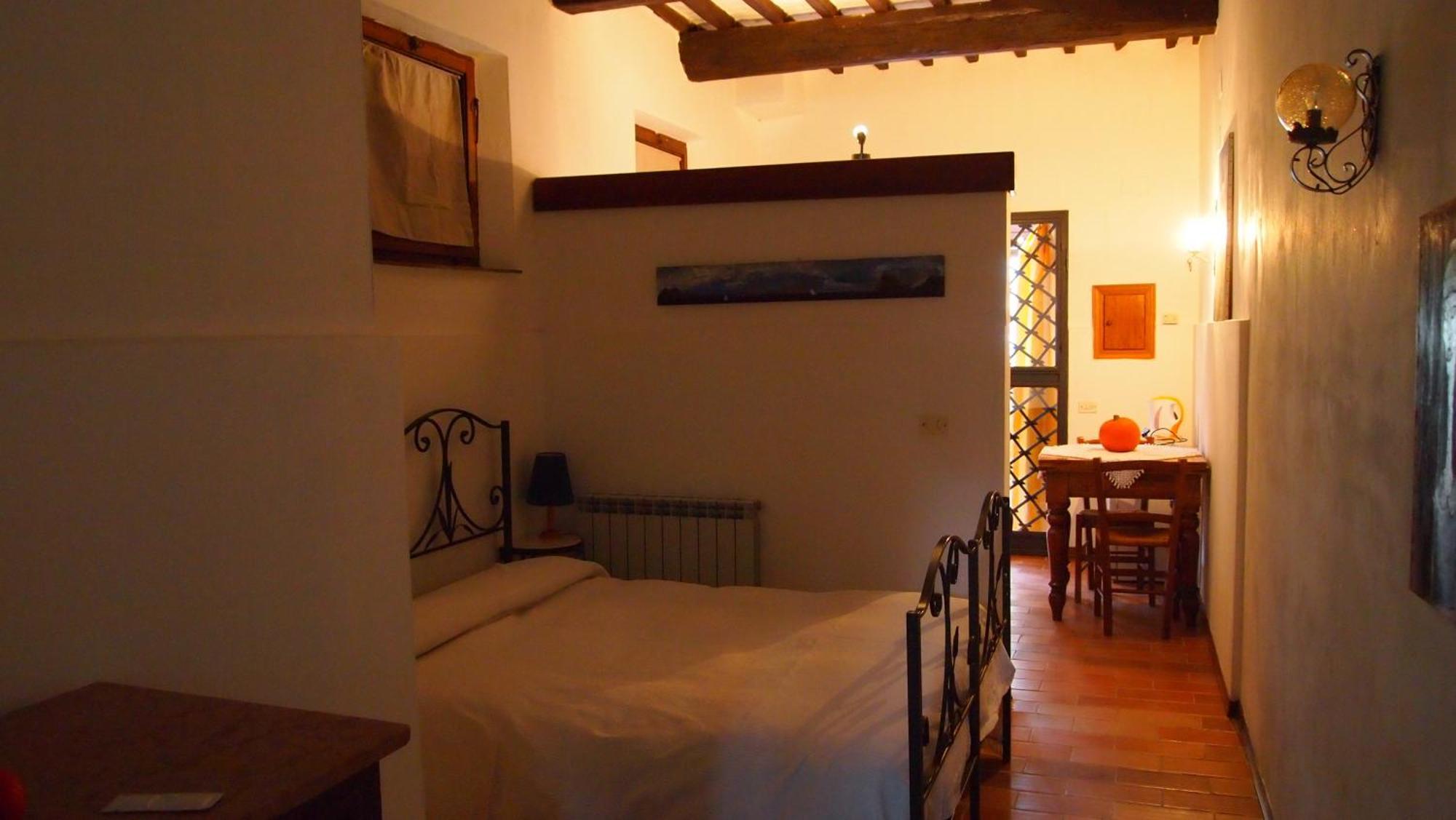 Agriturismo La Terra Valiano Quarto foto