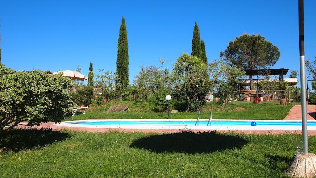 Agriturismo La Terra Valiano Exterior foto